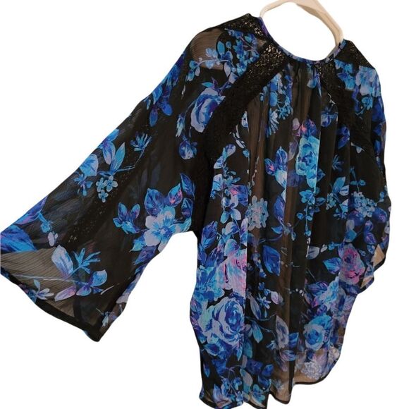 Express Floral Lace Short Sheer Kimono - Picture 13 of 16